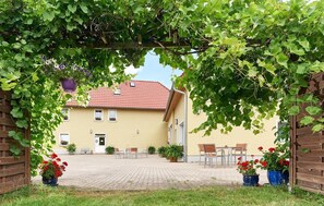 Exterior - Bei Meyers (Boehlen)