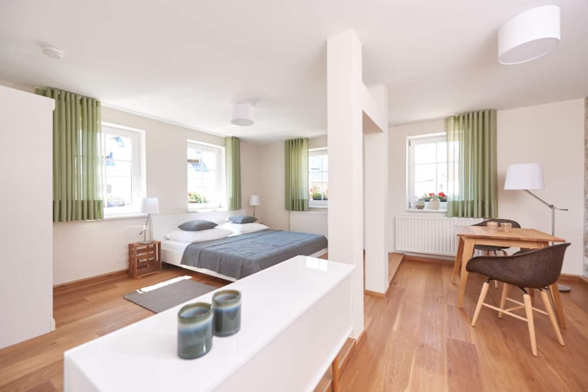 Standaard tweepersoonskamer | Extra bedden, gratis wifi, beddengoed