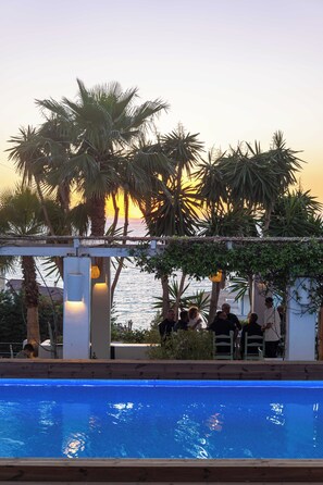 Pool - Hotel Saranda (Sarandë)