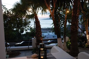 Se sirven desayunos, almuerzos, cenas y cocina internacional 