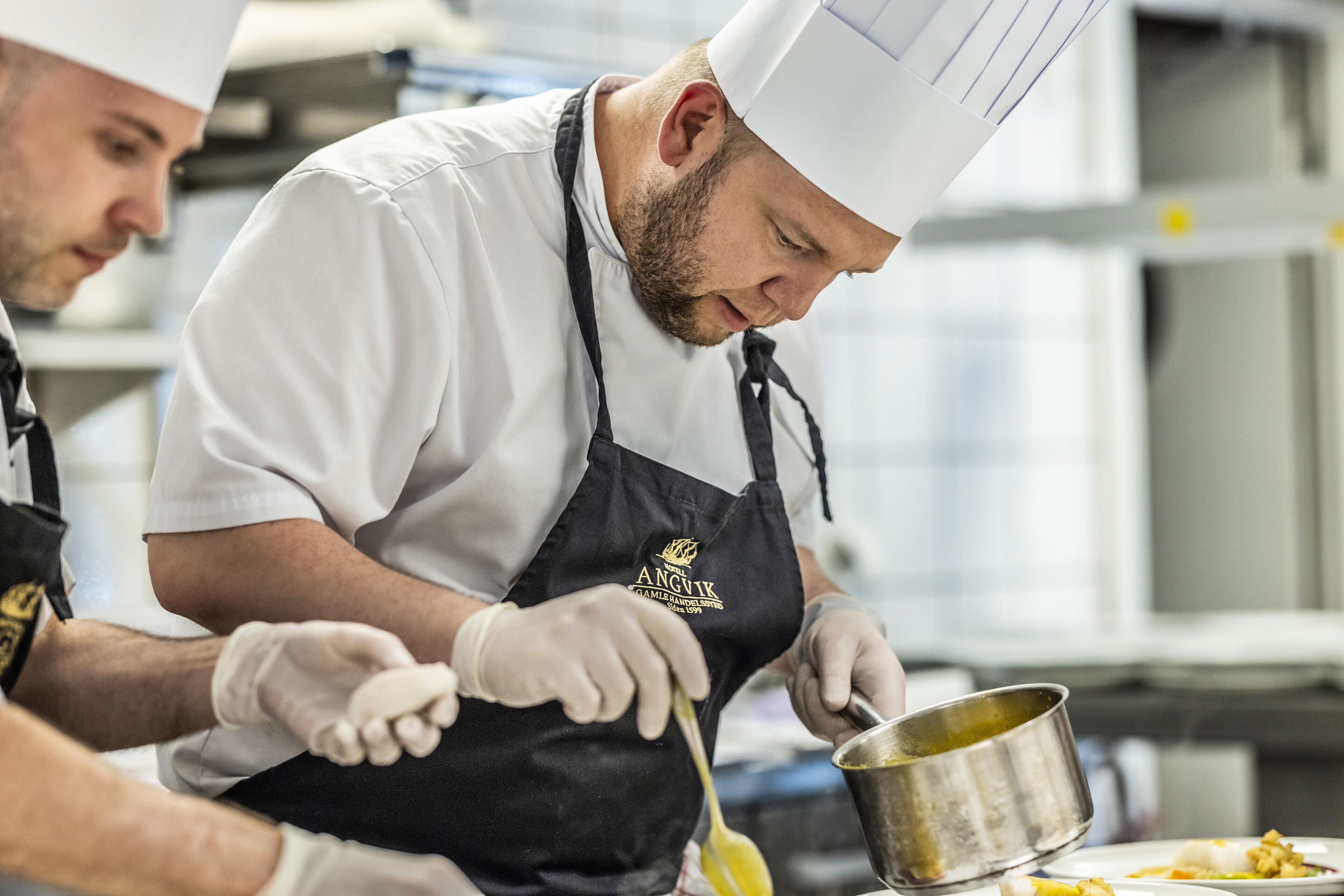 lunch, dinner served; local and international cuisine, sea views