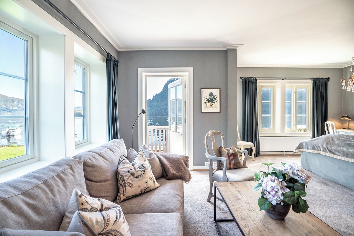 Junior Suite, Balcony, Sea View | 1 bedroom, down duvets, pillow-top beds, desk