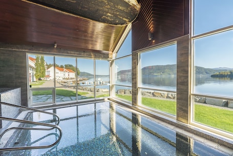 Salas de tratamiento para parejas, un sauna, baño turco. Angvik Gamle Handelssted - by Classic Norway Hotels