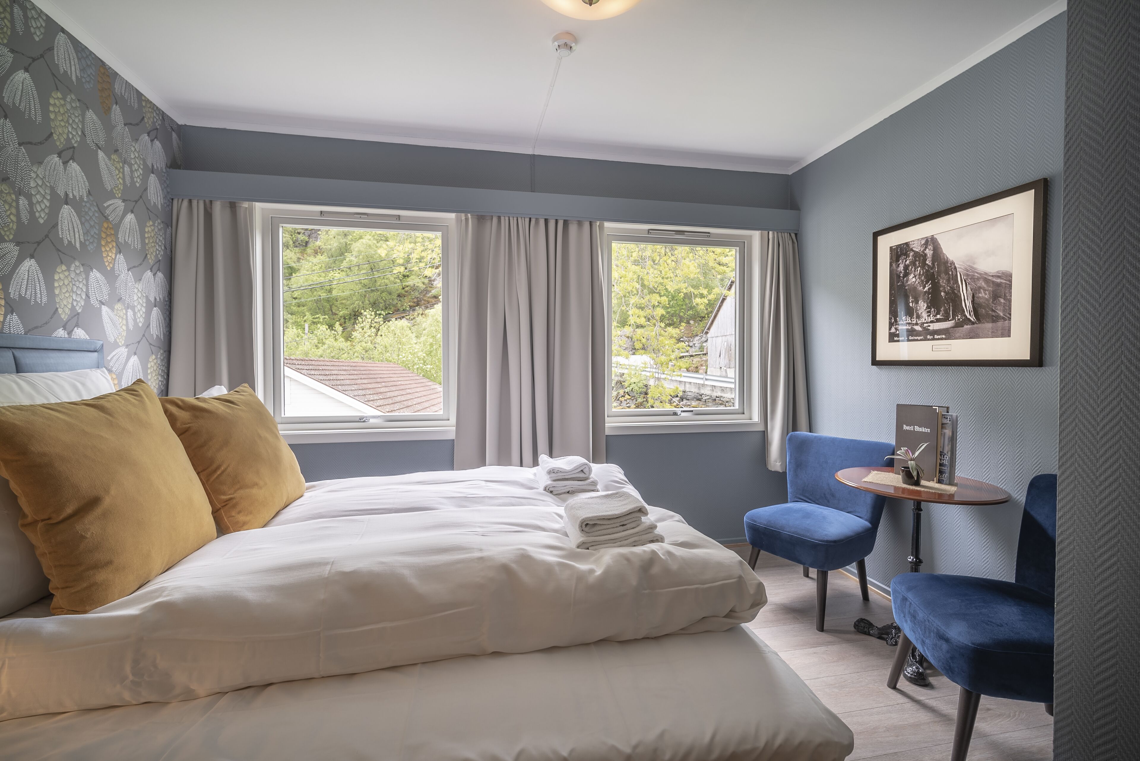 double room, garden view | 1 bedroom, down duvets, iron/ironing board, free wifi