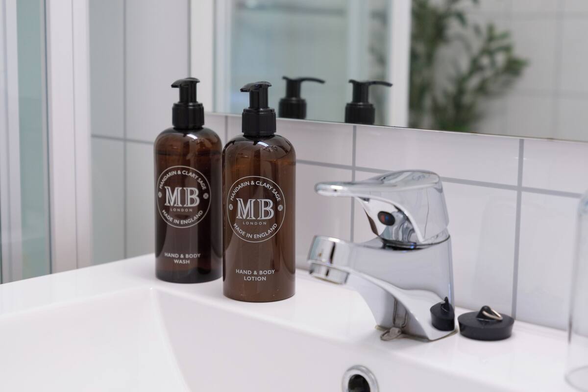 superior double room, 1 king bed, sea view | bathroom | shower, hair dryer, towels, soap