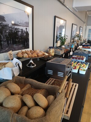 Tägliches inbegriffenes Frühstücksbuffet