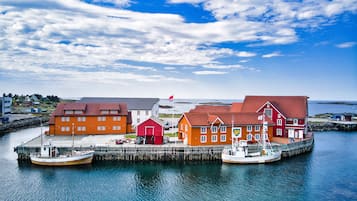 Vista frontal de la propiedad