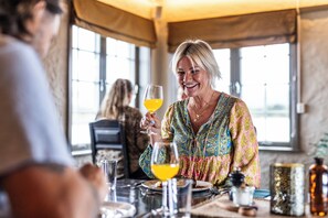 Spécialités Cuisine locale et internationale