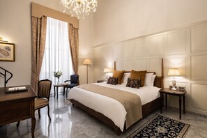 Suite, vue ville (Duplex) | Vue de la chambre