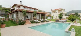 Amomos Villa with Swimming Pool