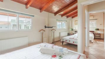Luxury Villa, 4 Bedrooms, Private Pool, Poolside | 4 bedrooms, in-room safe, individually decorated, individually furnished