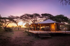 Breakfast, lunch and dinner served - Baobab Tented Camp (Tarangire National Park)