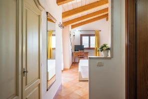 Television - Lola Piccolo Hotel (Grosseto)