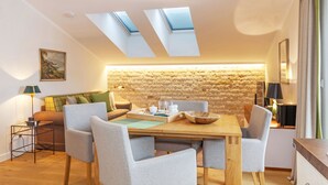 Apartemen (Wetterkreuz) | Ruang keluarga