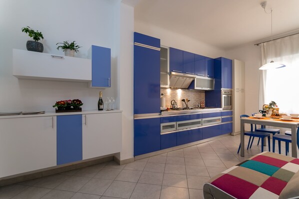 Apartment, 1 Bedroom | Private kitchen | Full-sized fridge, oven, stovetop, espresso maker - notaMi -  Niguarda Park House (Milan)