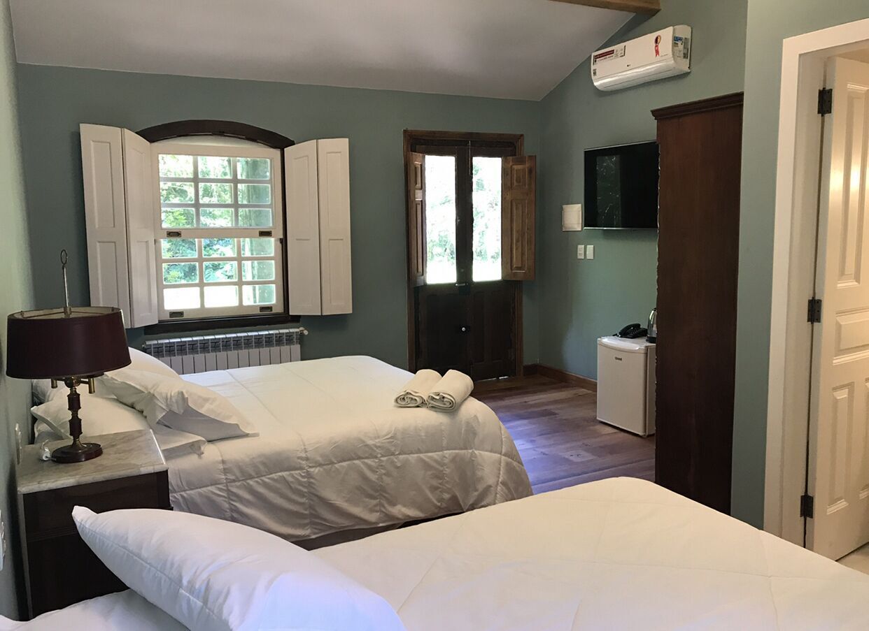 Premium bedding, memory-foam beds, minibar, soundproofing