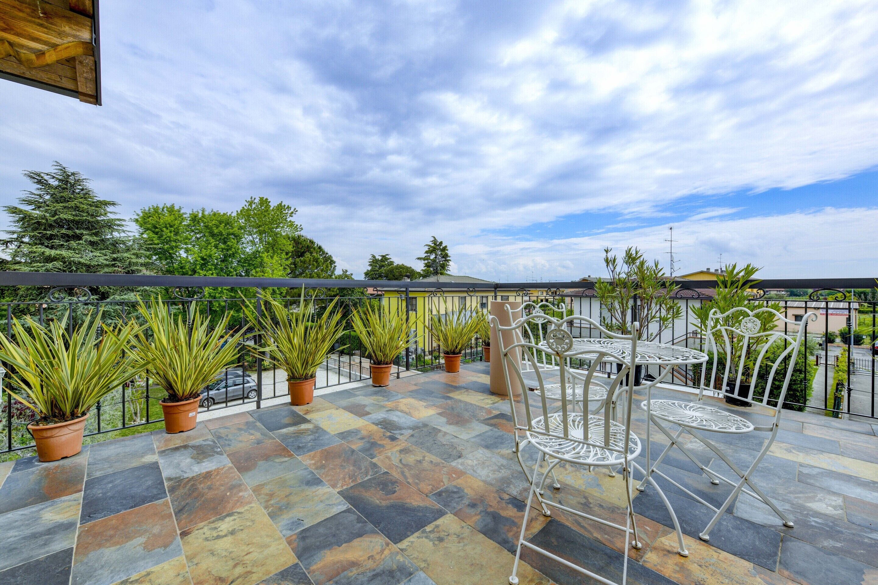Chambre Standard Double ou avec lits jumeaux, salle de bains attenante | Vue depuis le balcon