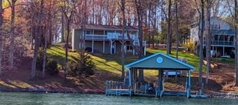 LAKE TIME: Pet friendly, beautifully furnished classic lake home with gentle lot, deep water, and mountain view. Ping ping, foosball and kayaks included.