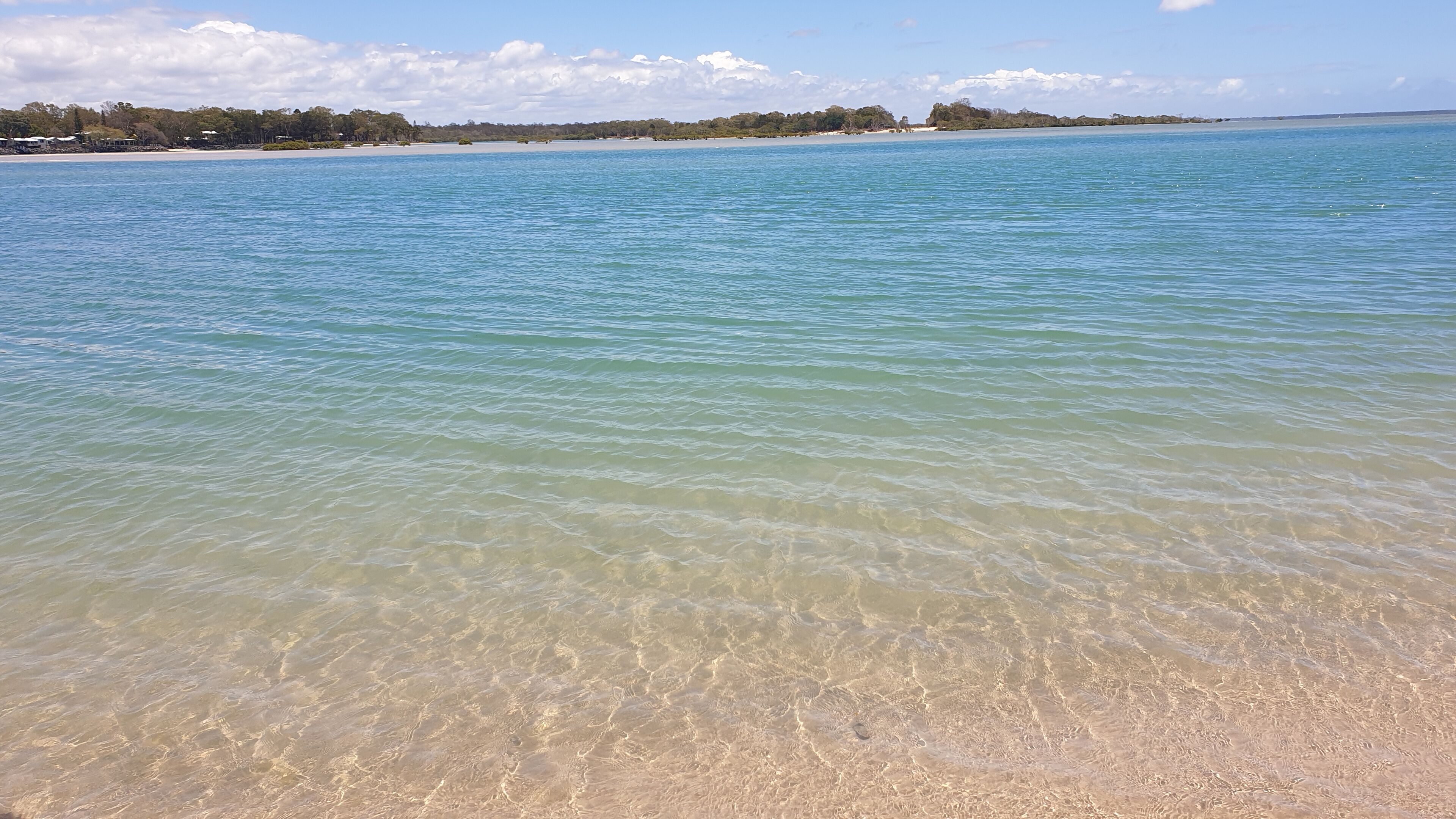 Beach nearby, sun-loungers, beach umbrellas, beach towels