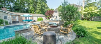 Estate Setting At The Gateway To The Hamptons