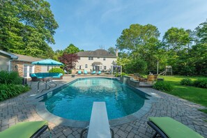 Piscine extérieure, piscine chauffée