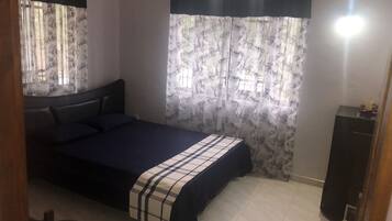 1 bedroom, iron/ironing board, internet, bed sheets