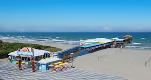Beach nearby, beach towels