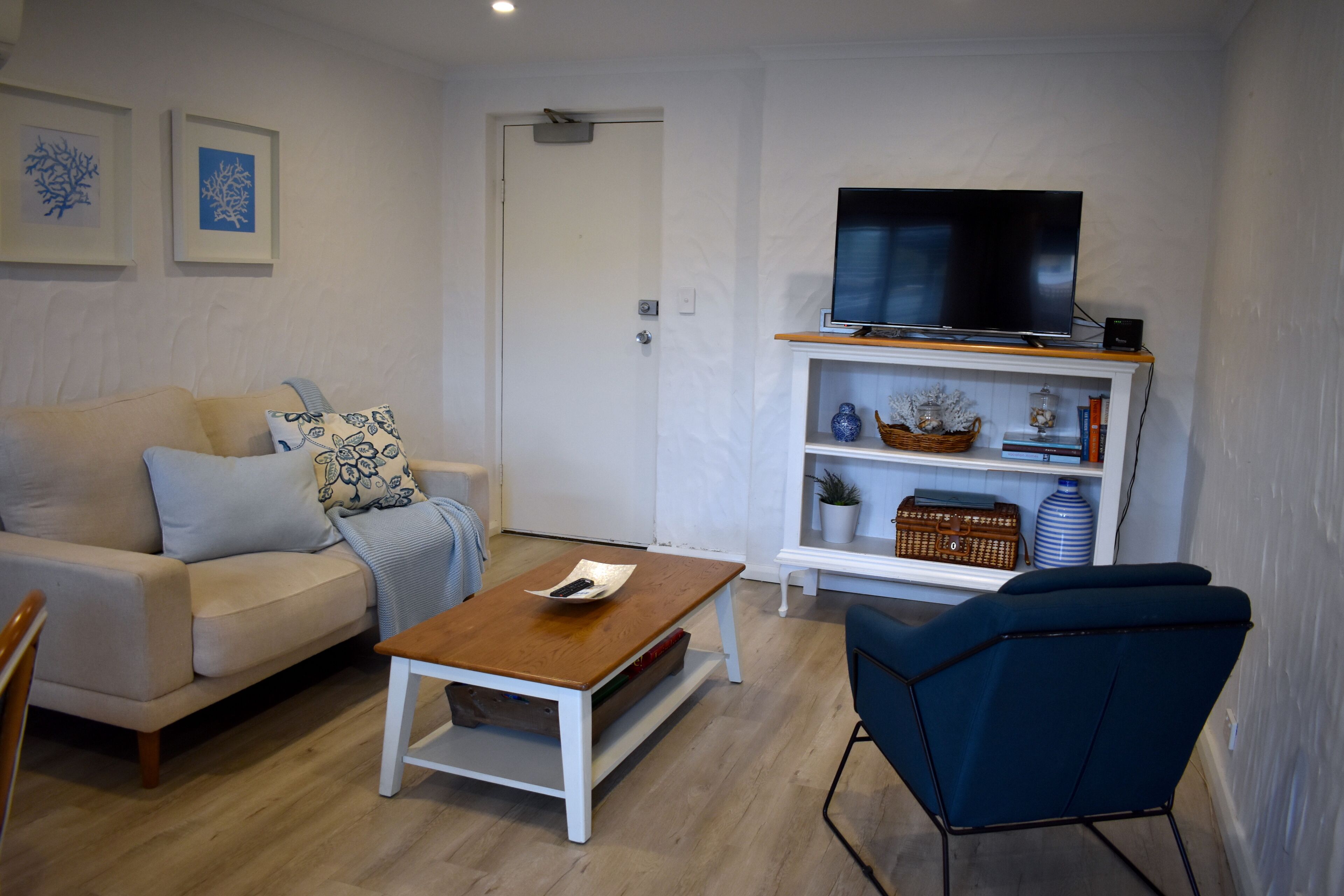 Sea Blue Retreat Glenelg North — image 8