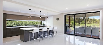 Best Cellar - The VIntage Holiday Houses