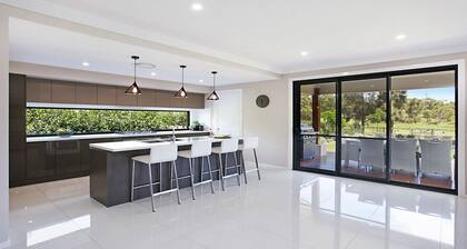 Best Cellar - The VIntage Holiday Houses