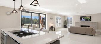 BEST CELLAR - The Vintage Holiday Houses