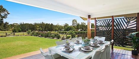 Outdoor dining
