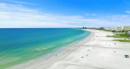 Island House Beach Resort - Villa 39