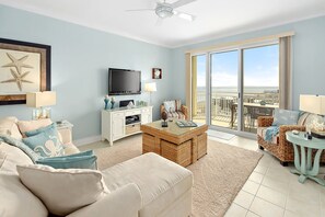 Una televisión, un reproductor de DVD