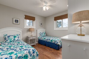 5 Schlafzimmer, Bügeleisen/Bügelbrett, kostenloses WLAN