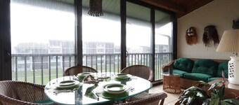 The Tropical Penthouse, Our Beautiful Family Home, Newly Remodeled 2024