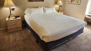 2 bedrooms, iron/ironing board, internet - Snowcreek Resort Vacation Rental 617 (Mammoth Lakes)
