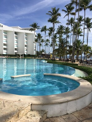 Outdoor pool - Stunning Marbella Condo w/Superb Caribbean Sea Views and Breathtaking Sunsets (Juan Dolio)