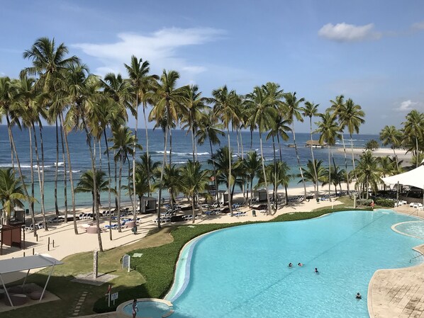 Outdoor pool - Stunning Marbella Condo w/Superb Caribbean Sea Views and Breathtaking Sunsets (Juan Dolio)