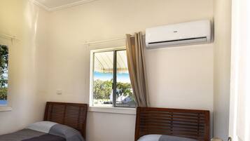 2 bedrooms, desk, iron/ironing board, free WiFi