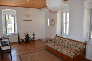 Livres, chaîne hi-fi