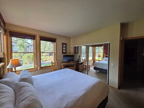 Bedroom 1 - Snowcreek Resort Vacation Rental 903 (Mammoth Lakes)