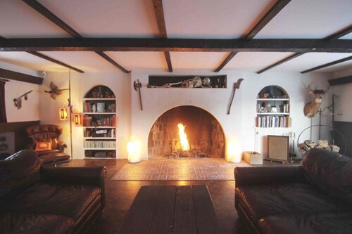 8 Bd Mountain Retreat sur 7 acres