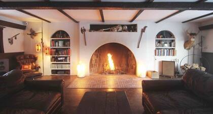 8 Bd Mountain Retreat sur 7 acres