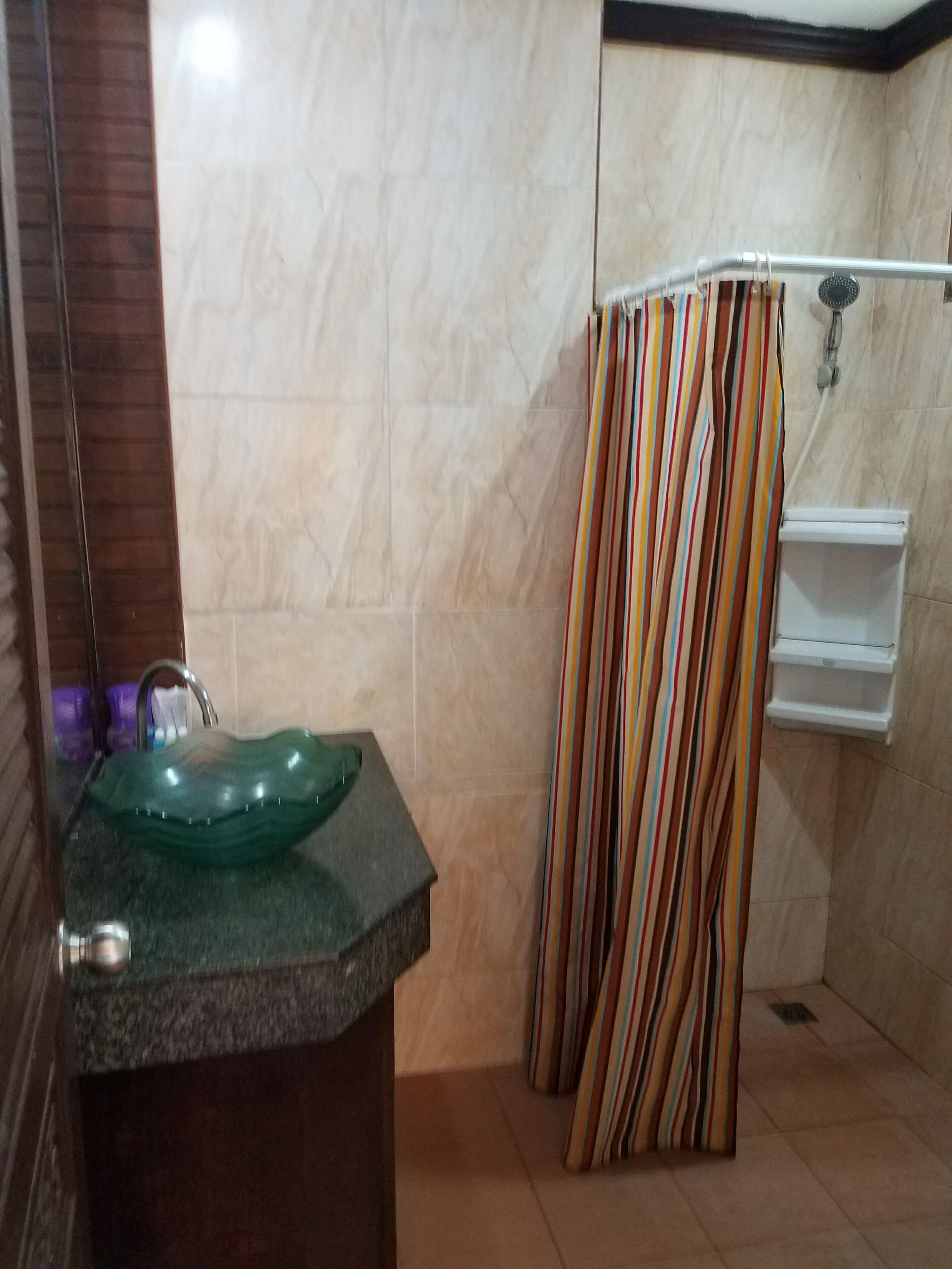 Handtücher, Seife, Toilettenpapier