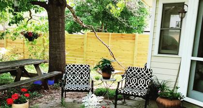 Uusi ilmoitus Austinin sydämessä, nauti yksityisyydestä The Collier -huoneessa!