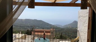 Kreetalainen Lomakoti vuoristokylässä lähellä merta / Vakantiewoning Kreta