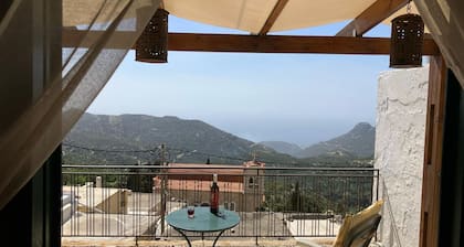 Cretan Holiday Home In Mountain Village Near The Sea / Vakantiewoning Kreta