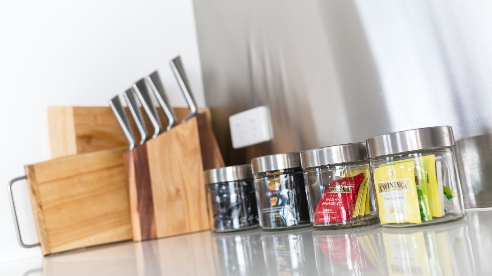 Larus Waterfront Cottage — image 6