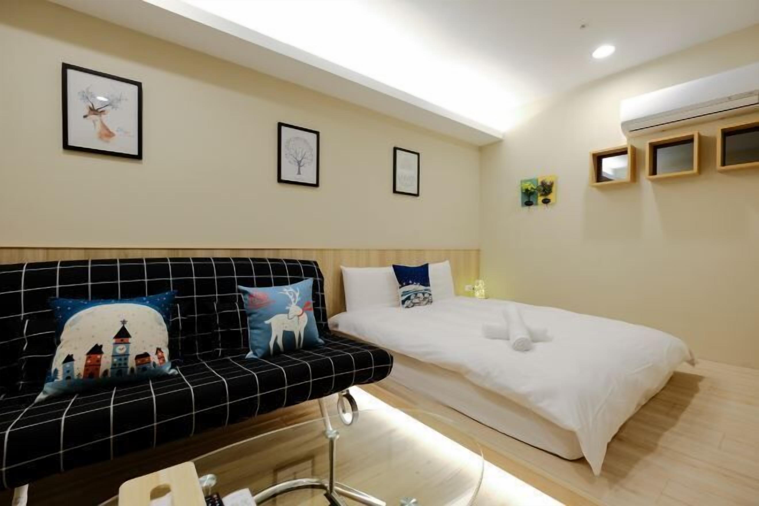 Desk, blackout drapes, iron/ironing board, free WiFi